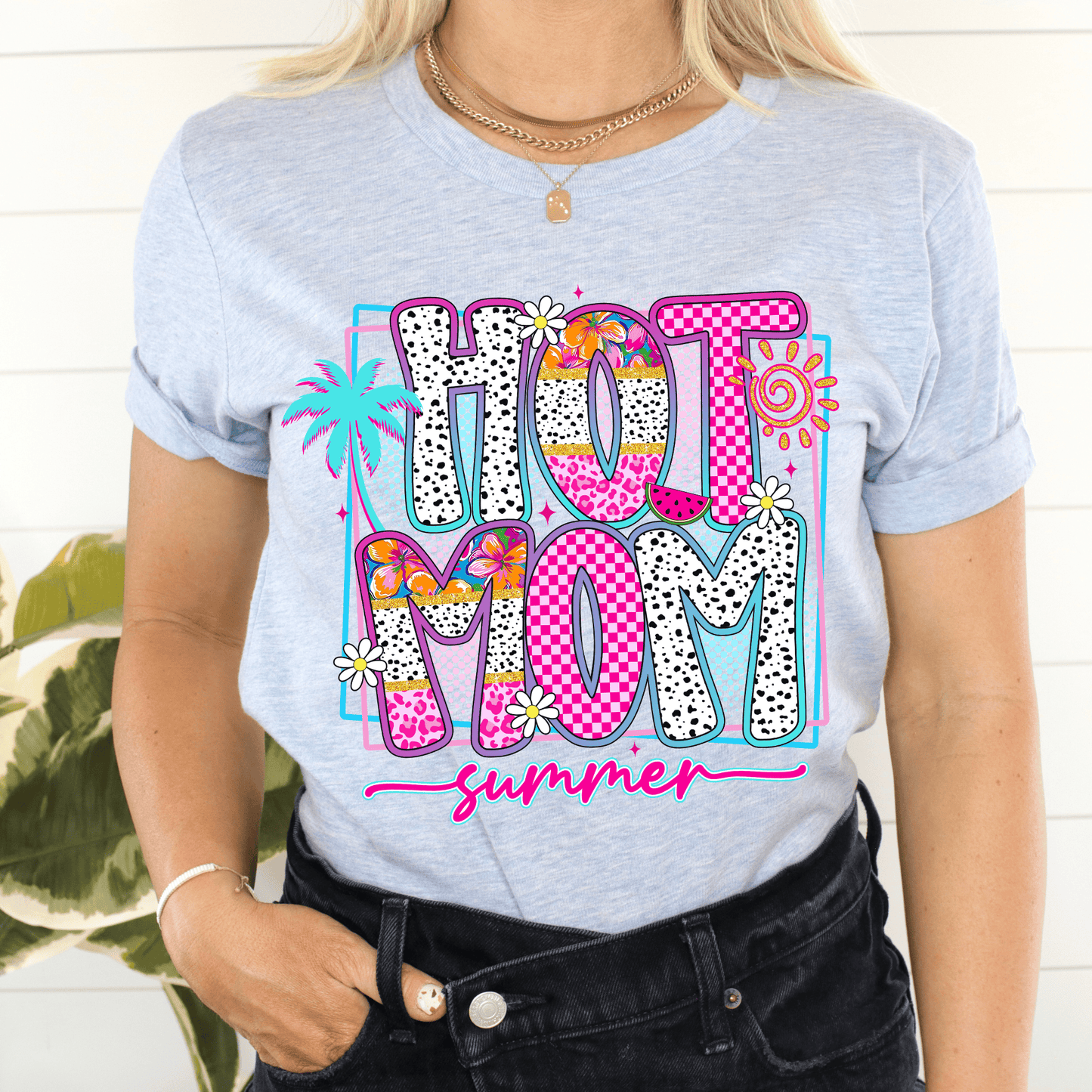 HOT MOM SUMMER - T-Shirt