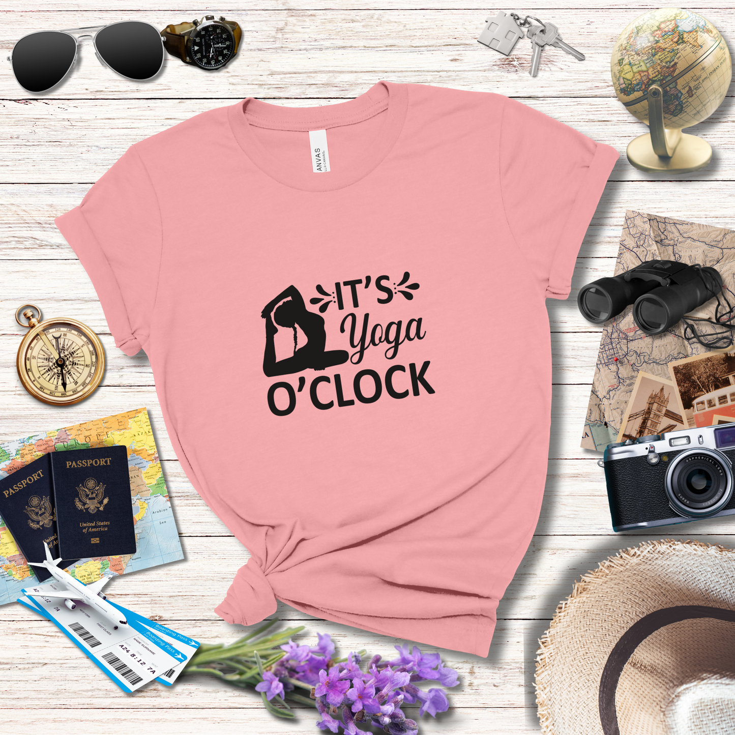 IT'S YOGA O'CLOCK  - T-Shirt