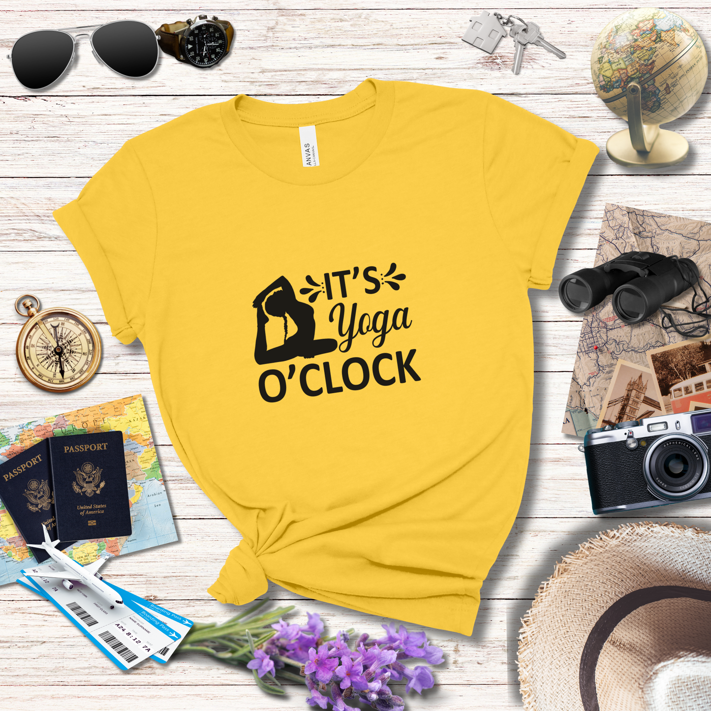 IT'S YOGA O'CLOCK  - T-Shirt