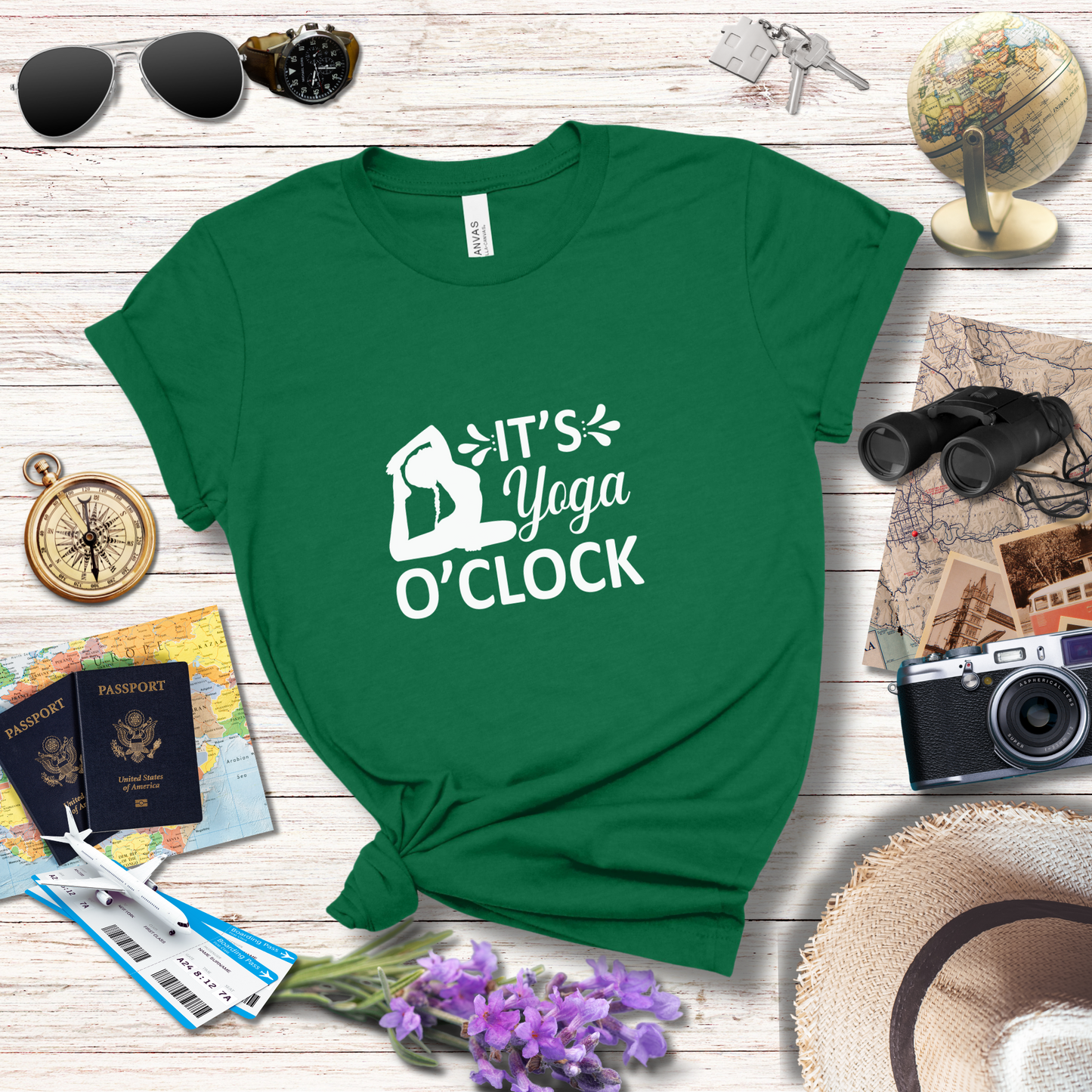 IT'S YOGA O'CLOCK  - T-Shirt