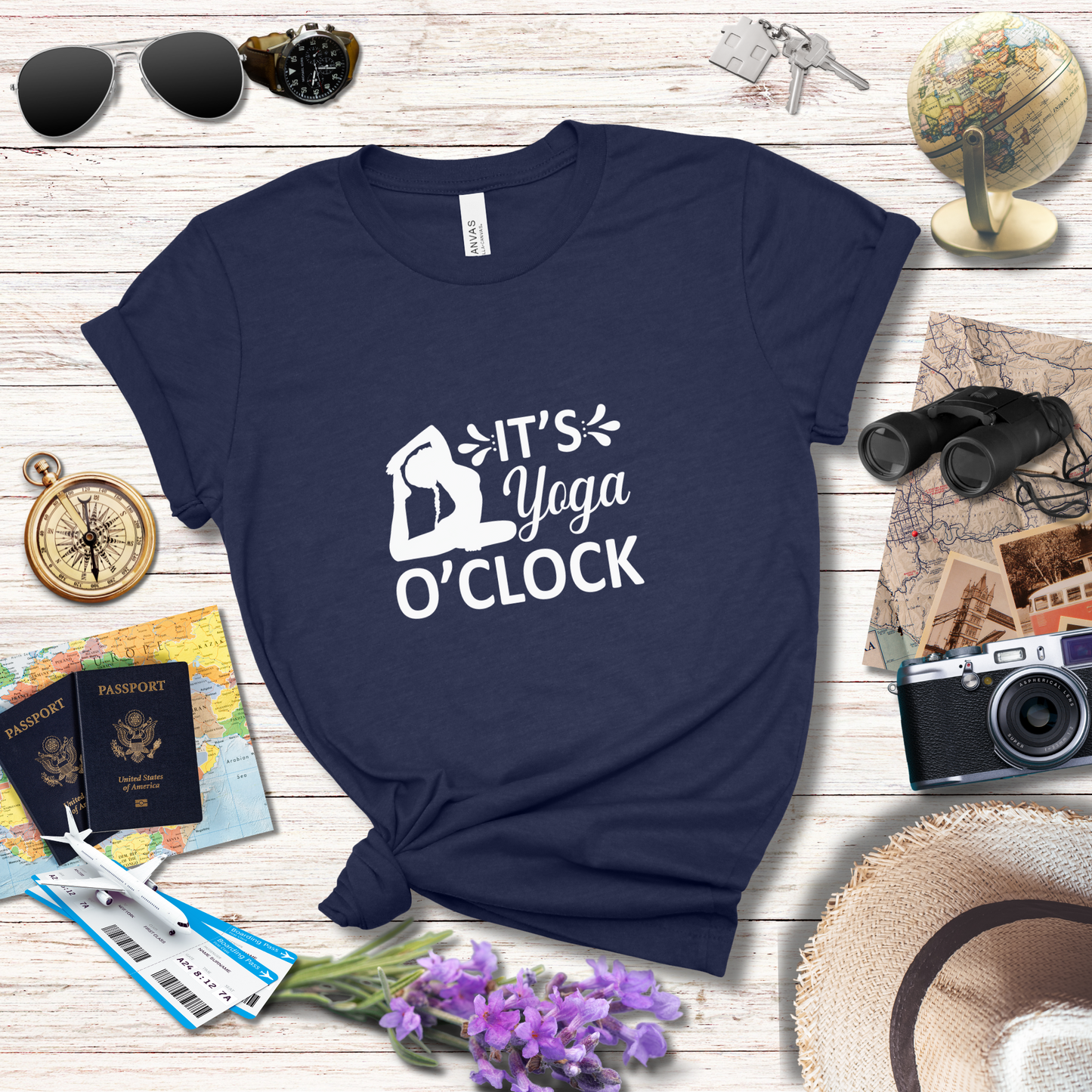 IT'S YOGA O'CLOCK  - T-Shirt