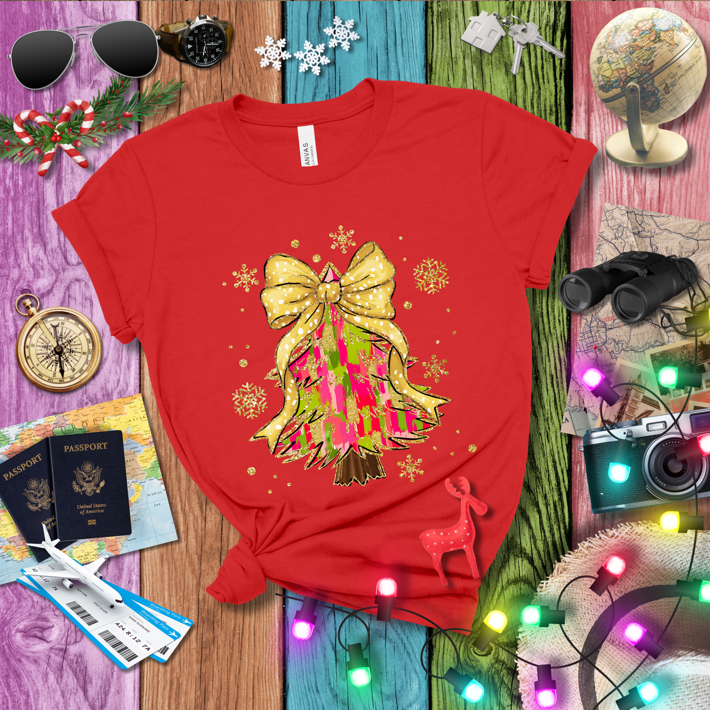 CHRISTMAS TREE WITH GOLDEN BOW T-Shirt